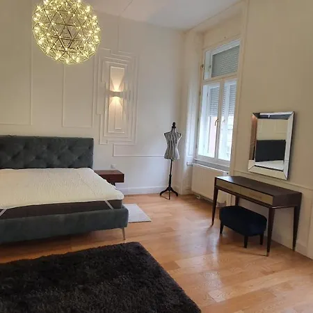 Apartment Walking Street Luxurious Huge Budapest