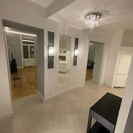 Apartment Walking Street Luxurious Huge