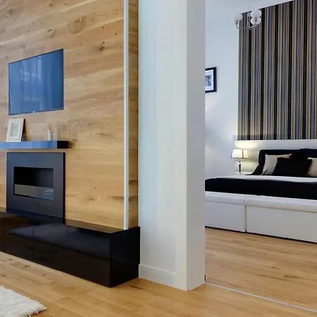 Walking Street Luxurious Huge Apartment Budapest